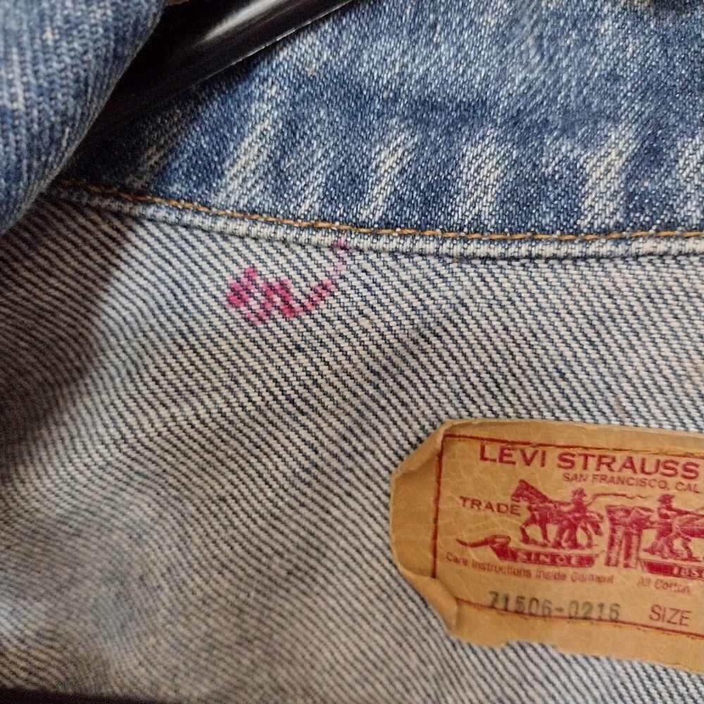 Levi's trucker jacket - Picture 5 of 9